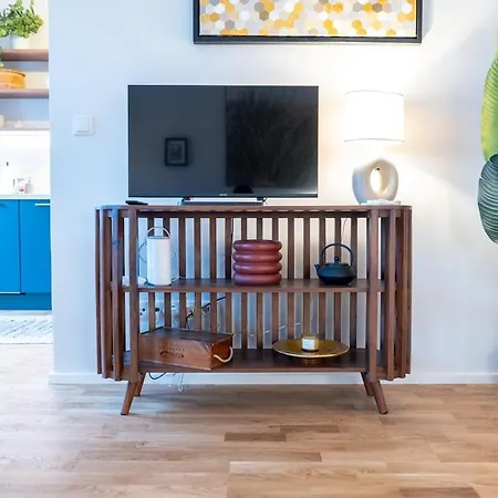 Lovingly Furnished In Center Грац