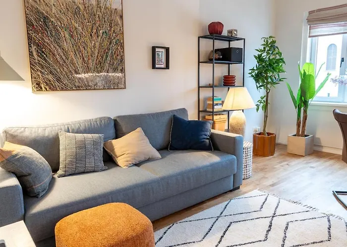 Lovingly Furnished In Center