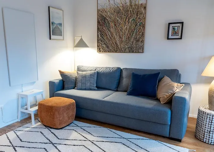 Lovingly Furnished In Center Διαμέρισμα