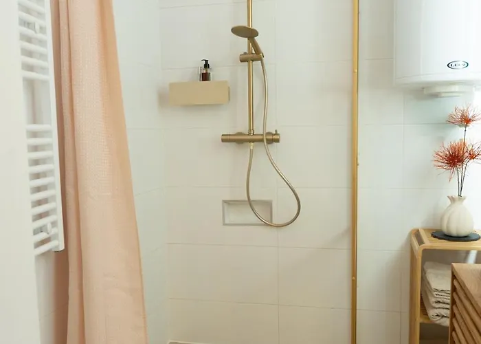 Lovingly Furnished In Center Γκρατς