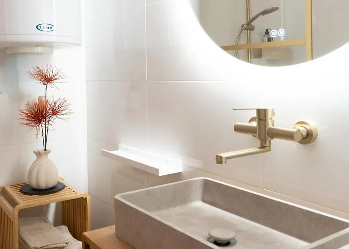 Lovingly Furnished In Center * Γκρατς